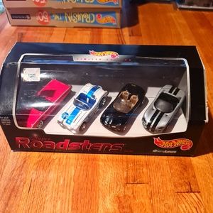 Vintage Hot Wheel Super Roadsters 4 Car Set Limited Ed Sealed New in Box 1999